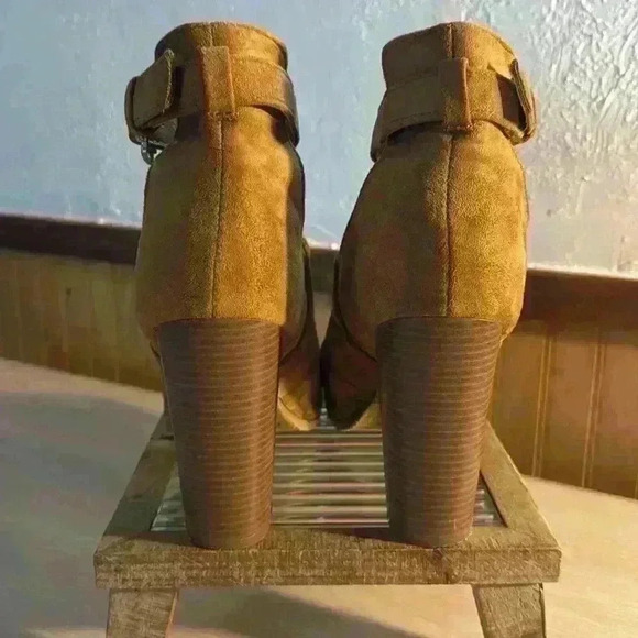 Bella Marie “Sarah Tom” Suede Peep Toe Buckle Ankle Booties - Picture 4 of 6